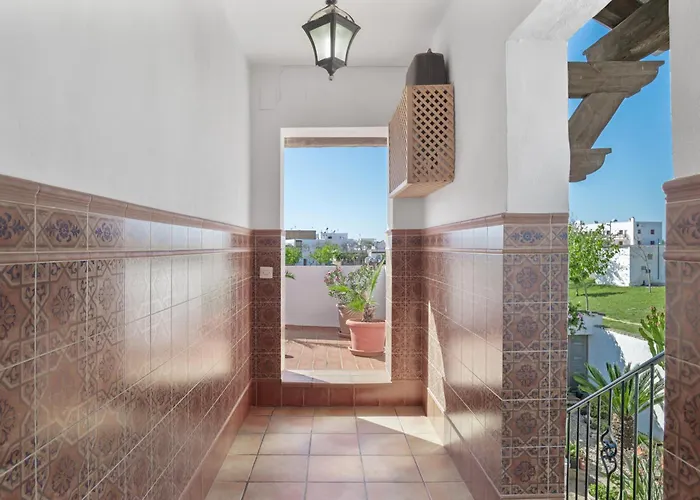 Preciosa Casa En Conil 度假居 *